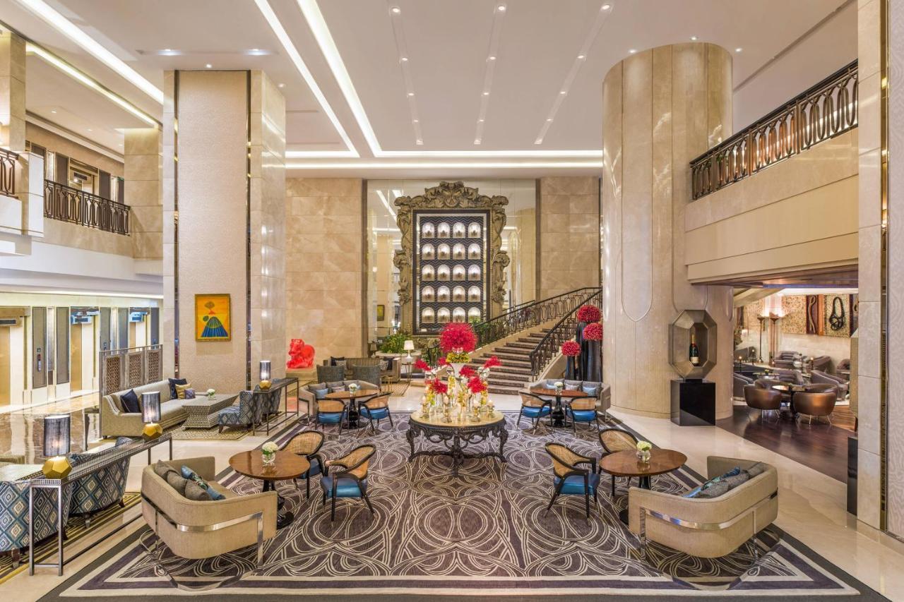 فندق ذا سانت ريجيس مومباي المظهر الخارجي الصورة The lobby of the hotel